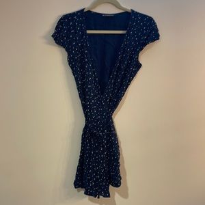 Brandy Melville Robbie Dress Navy Blue Floral